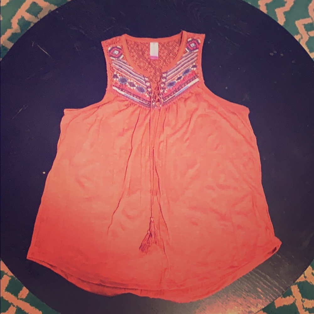 No sleeve summer top